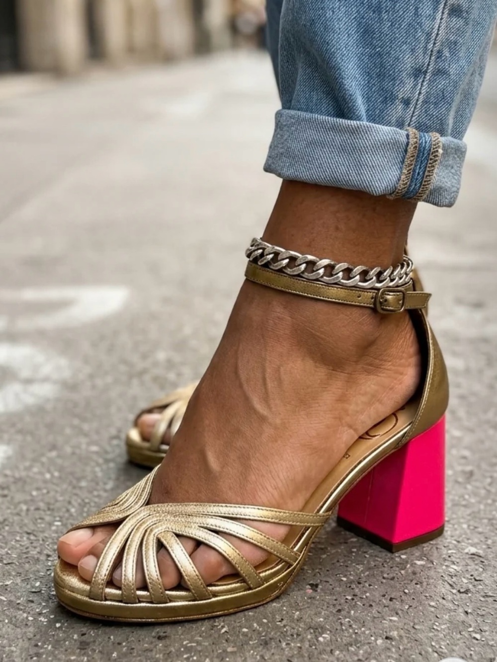 Alice & Benjamin “Frances” Sophisticated Gold w/ Hot Pink Block Heels Sz 6.5/37